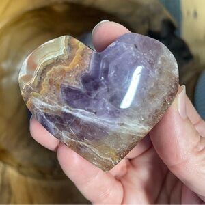 Crazy lace agate with amethyst polished crystal stone heart shaped crystal